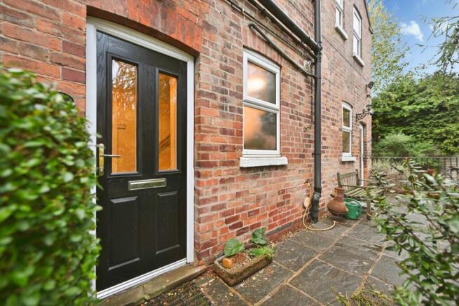 Henry Road, West Bridgford, Nottinghamshire, NG2 photo 2