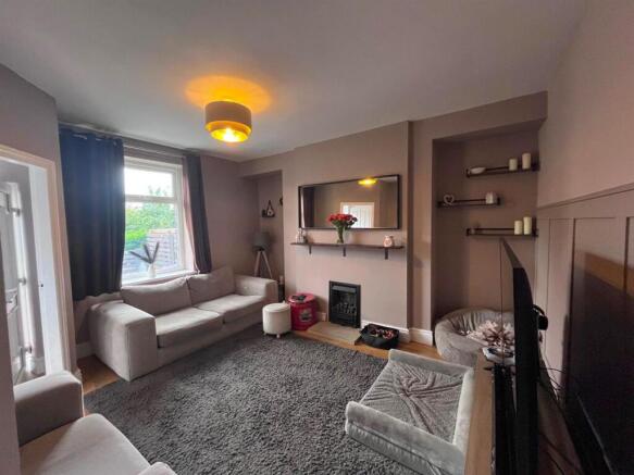 2 bed Terraced for sale Image 8