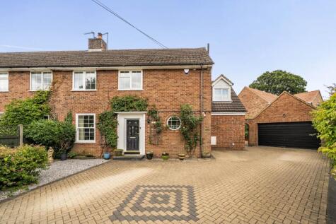 Queens Close, Biddenham