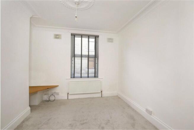 3 bed Terraced for sale Image 5
