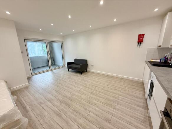 1 bed flat to rent Claremont Road, London E17