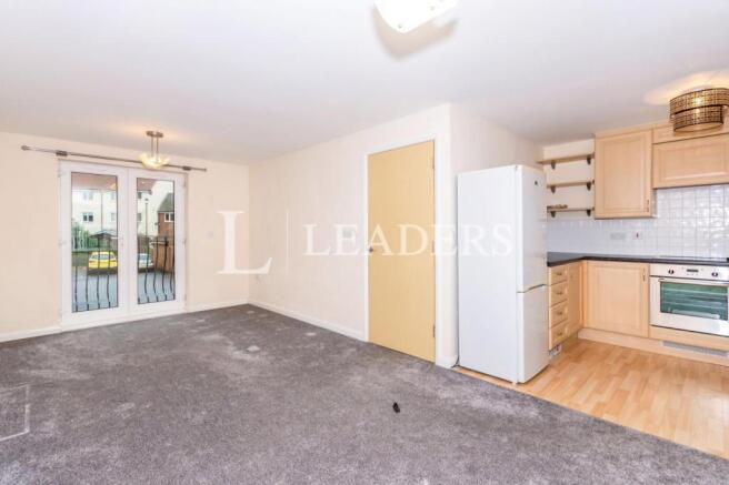 Living area/Kitchen