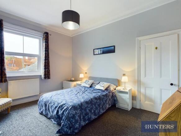 3 bed Triplex to rent Image 8