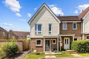 32, Funnell Drive, Haywards Heath RH17 7DF