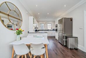 3, Weston Park Close, Thames Ditton KT7 0HJ