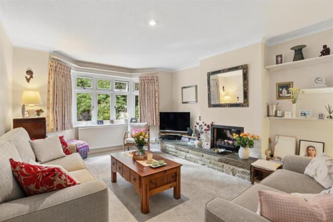 1779503454 - 36 BOLTERS LANE, SM7 - 1.jpg