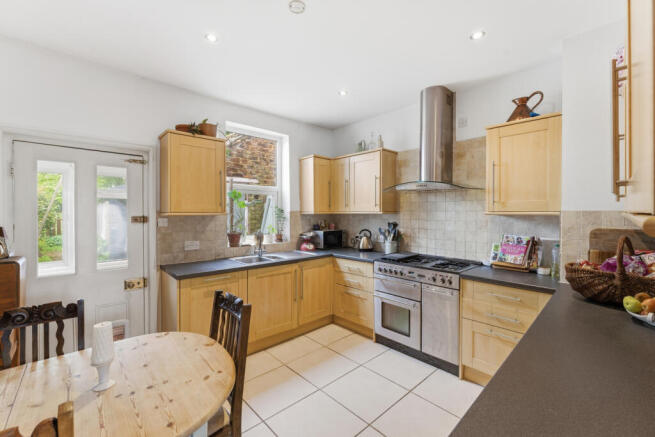 2 bed Terraced for sale Image 6