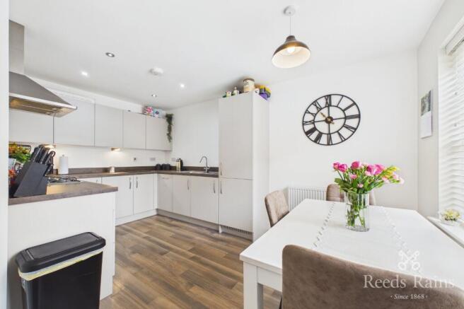 3 bed Semi-Detached for sale Image 5