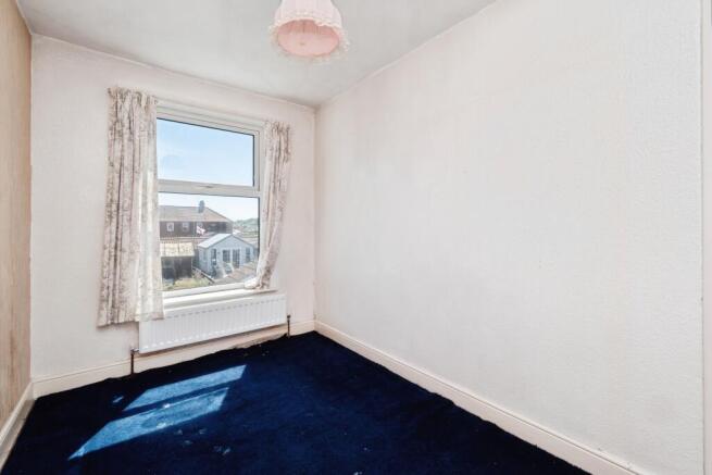 3 bed Terraced for sale Image 10