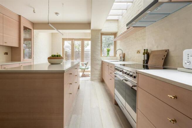 Kitchen-9.jpg