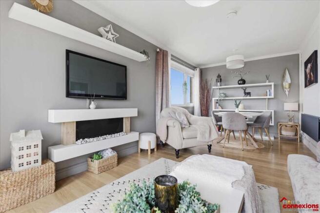 Lounge Dining (2)