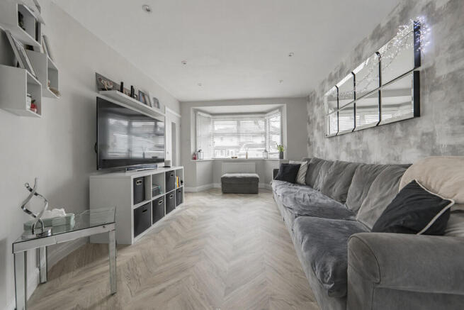 691879bf-941c-434...