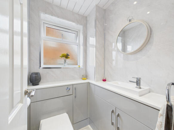 3 bed Semi-Detached for sale Image 11