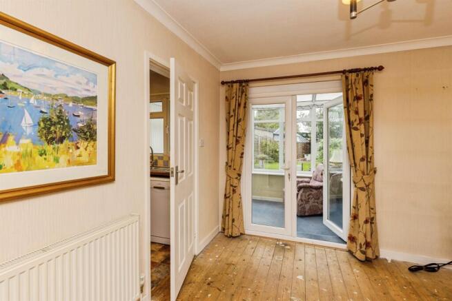 2 bed Semi-Detached for sale Image 5