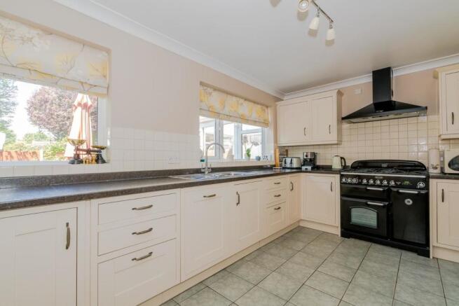 1, Salisbury Close, Lichfield, Staffordshire, WS13