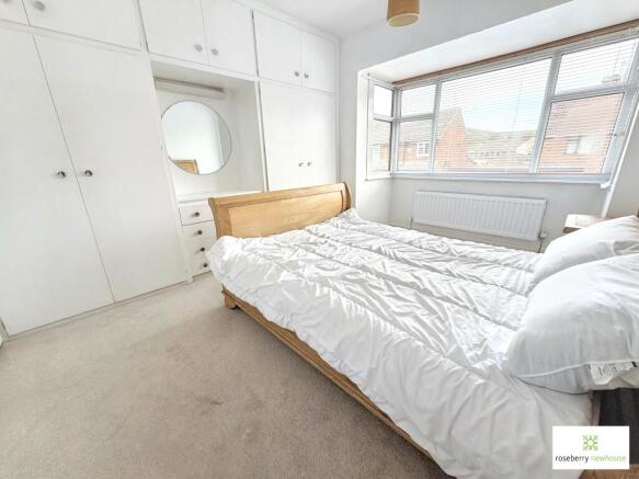 3 bed Semi-Detached for sale Image 7