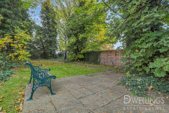 LABURNUM COURT