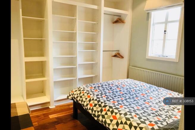 Built-In Wardrobes In Bedroom