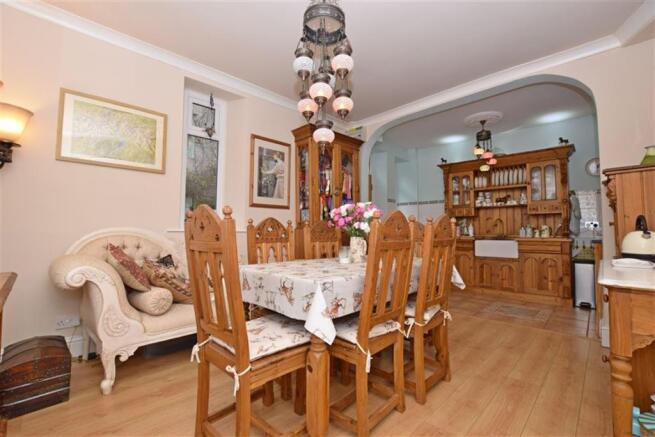 DINING KITCHEN