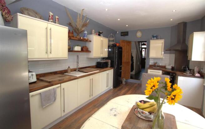 3 bed End of Terrace for sale Image 9