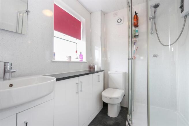 Ensuite.jpg
