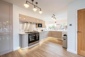 407, Croston Road, Farington Moss, Leyland PR26 6PL
