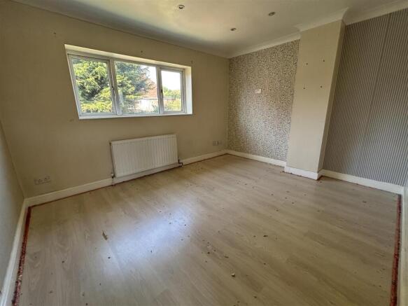 3 bed Semi-Detached for sale Image 7