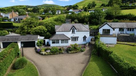 Llanbedr Dyffryn Clwyd, Ruthin