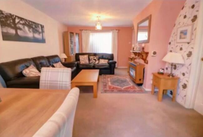 3 bed Terraced for sale Image 4