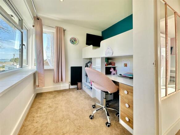 Bedroom 4.JPG