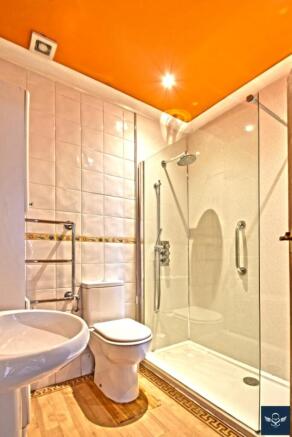 2 bed Bungalow for sale Image 7