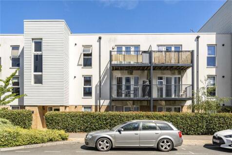 Hawker Drive, Addlestone, Surrey, KT15
