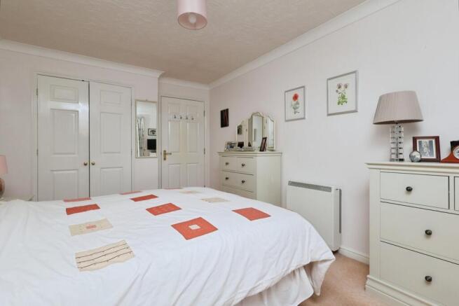 1 bed Retirement Property for sale Image 10