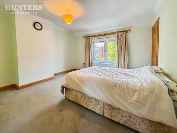 2 bed Semi-Detached for sale Image 9