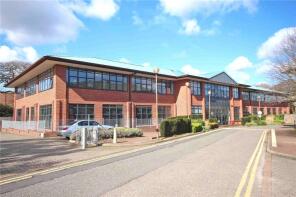 13, Bellmont Lodge, Mundells, Welwyn Garden City AL7 1FX