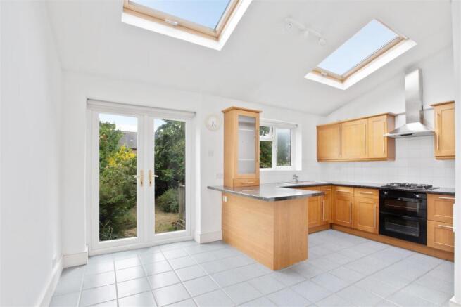 Pendarves Road, West Wimbledon, SW20 photo 4