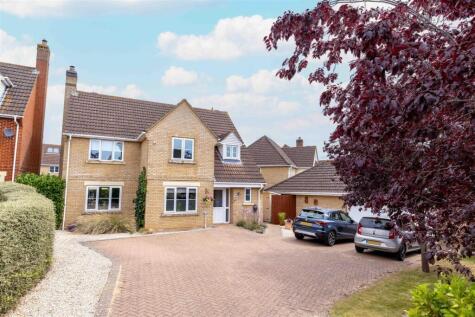 Maple Way, Dunmow, Essex