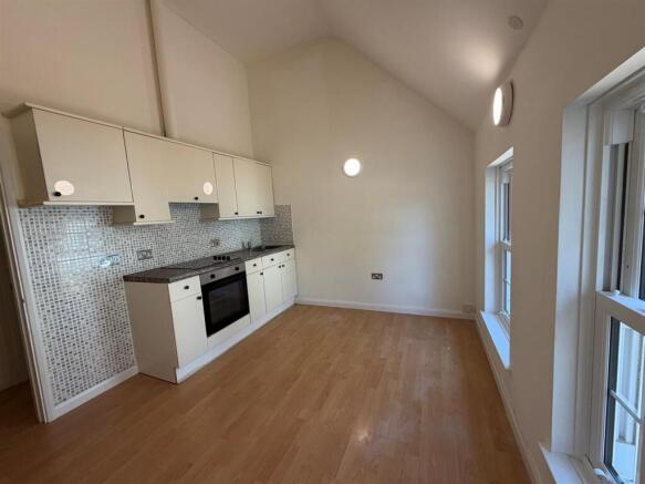 kitchen 1.jpg
