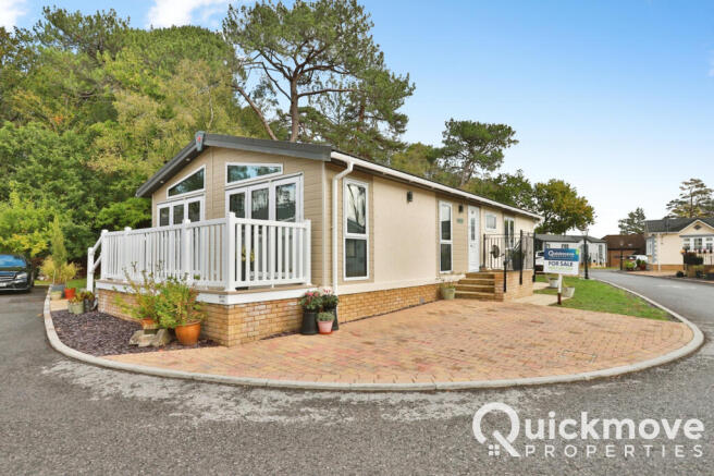 2-bed caravan on Poole, Dorset, BH16, £250,000
