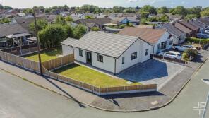 10, Thornbury Avenue, Lowton WA3 2PG