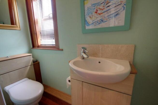 CLOAKROOM/WC