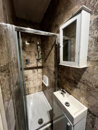 4 bed Terraced for sale Image 10
