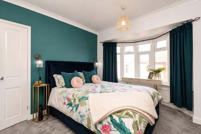 4 bed Semi-Detached for sale Image 6