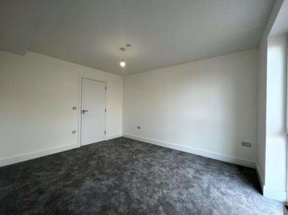 3 bed House to rent Image 8