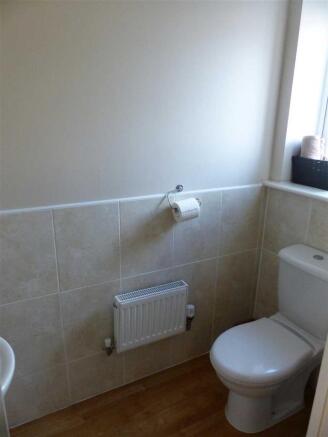 GROUND FLOOR W.C.