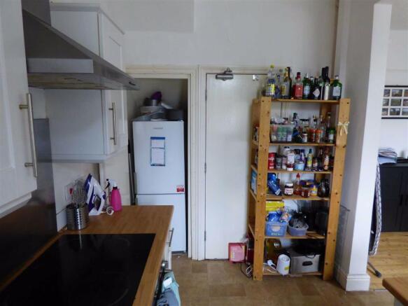 Kitchen: