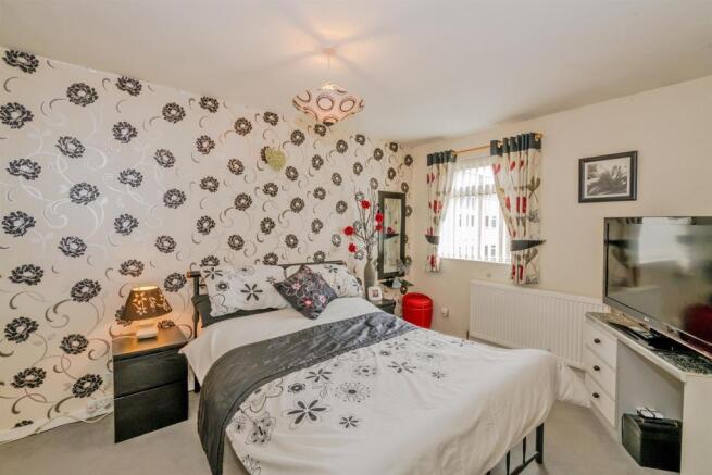 Mossley Close, Walsa