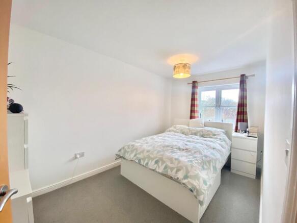 2 bed Apartment for sale Image 10