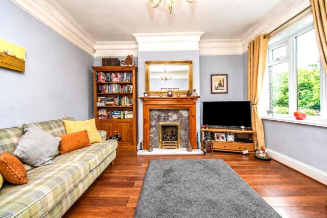 4 bed Semi-Detached for sale Image 6