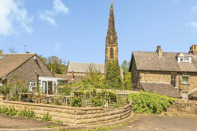 2 bed Semi-Detached Bungalow for sale Image 12